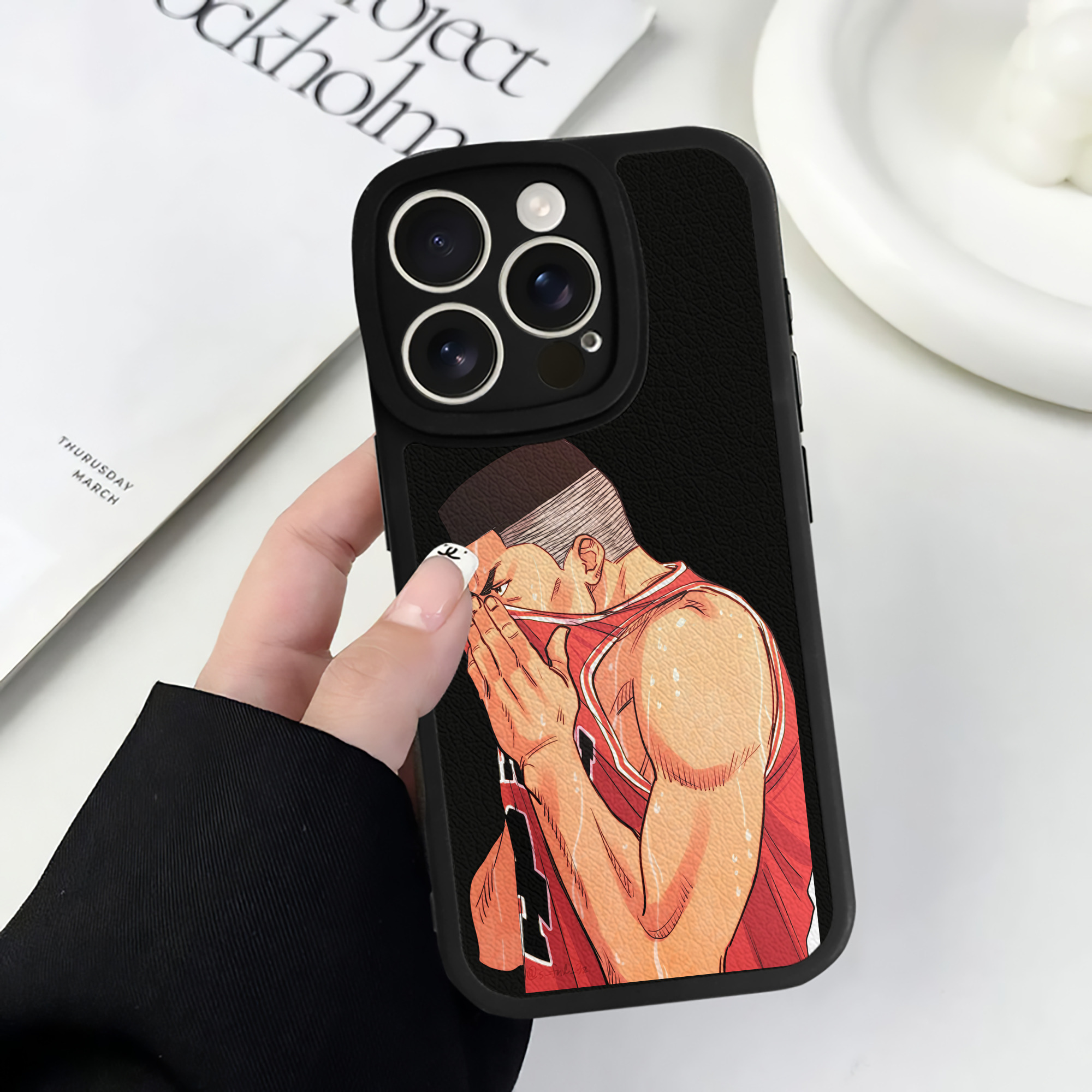 （画像用） SLAM DUNK／スラムダンク 【iPhone 16シリーズ対応】シリコンスマホケース（レザー調） 材質：シリコン